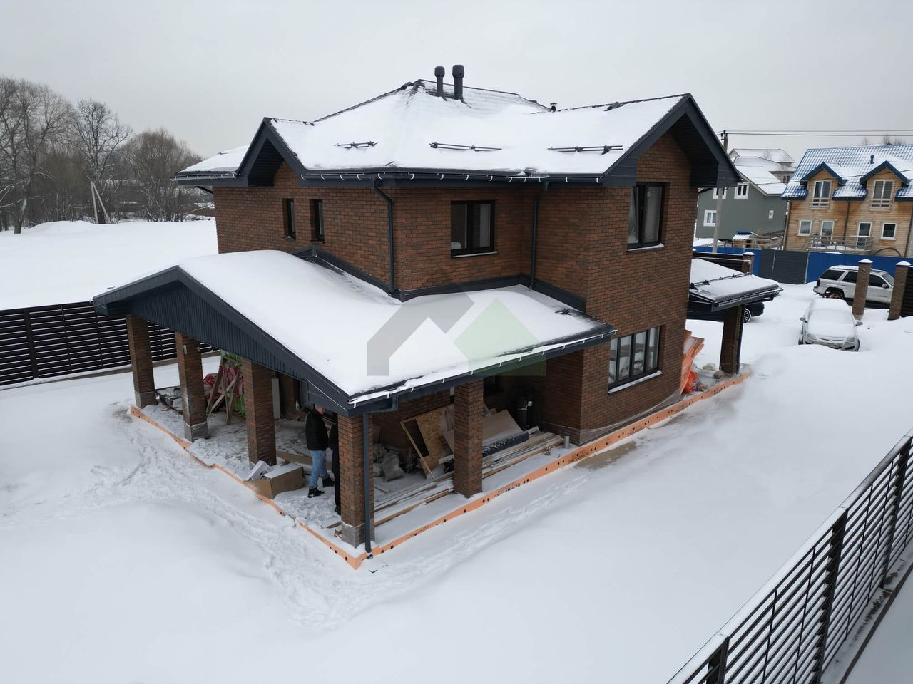 Построенный дом Дом из керамических блоков по проекту С-250 КЕ «Династия» (240 м²)