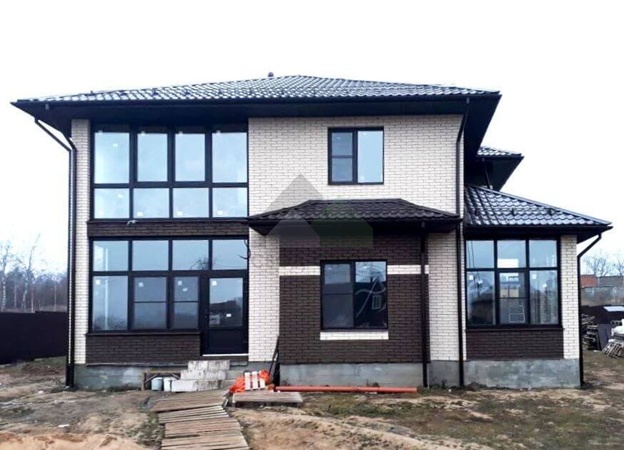 Построенный дом Дом из газобетонных блоков по проекту С-217 ГБ «Саянск» (227.6 м²)